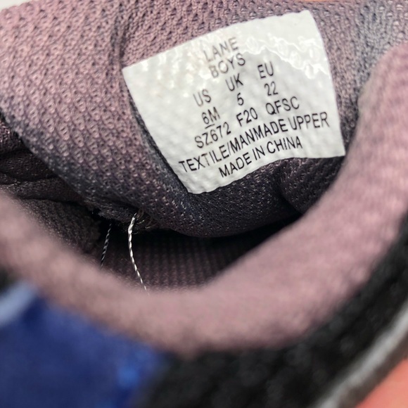 Toddler Boy Shoes Light Up Laces Sneakers Black w/ Blue Lights Size 6 Hook Latch - Picture 5 of 5